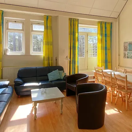 In Bergen Near North Sea Beach, Cleaning Included דירה ברחן אן זיי